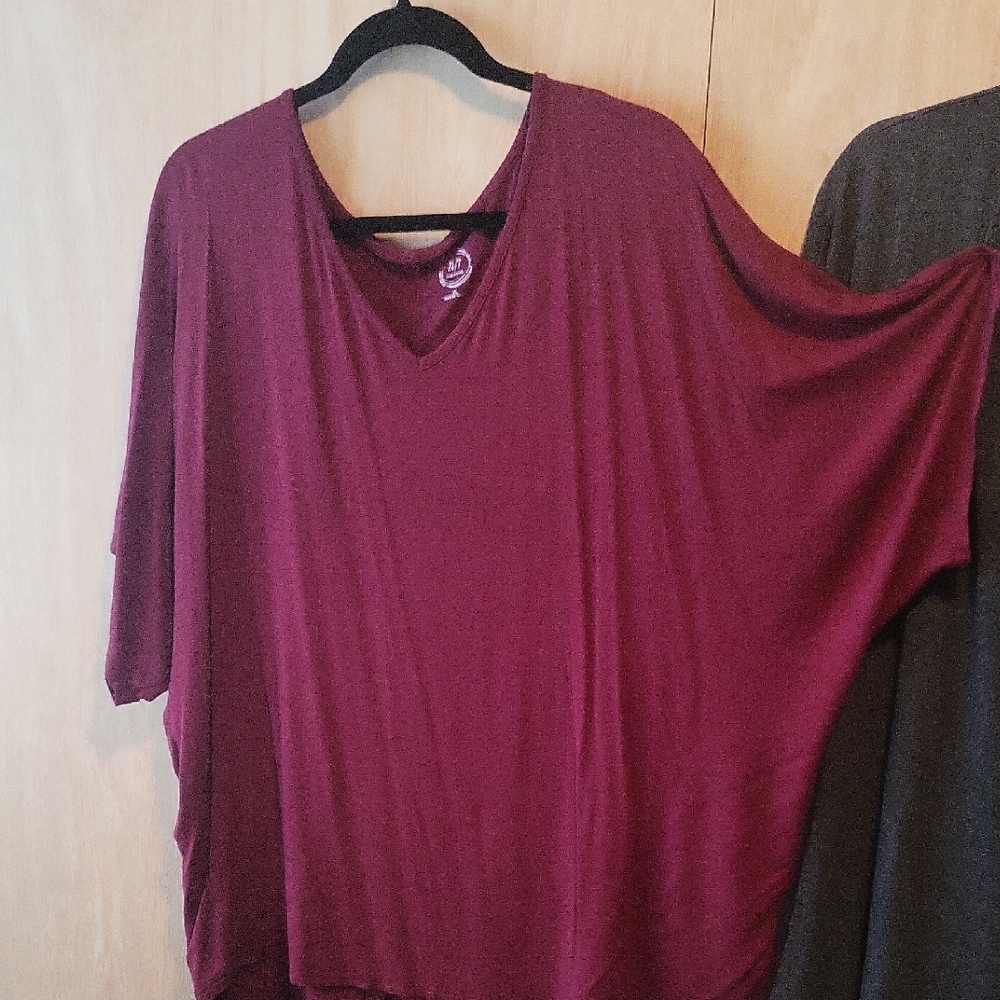 Maurices Burgundy 3/4 Sleeve Relaxed Tee. XL